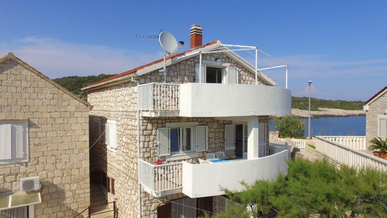 Apartment Karuza Rukavac Vis Exterior photo
